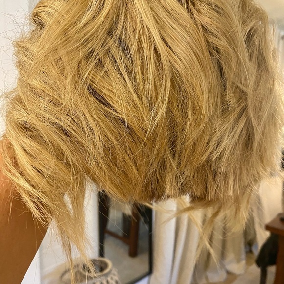 Stylish Blonde Bob Wig - Picture 13 of 14